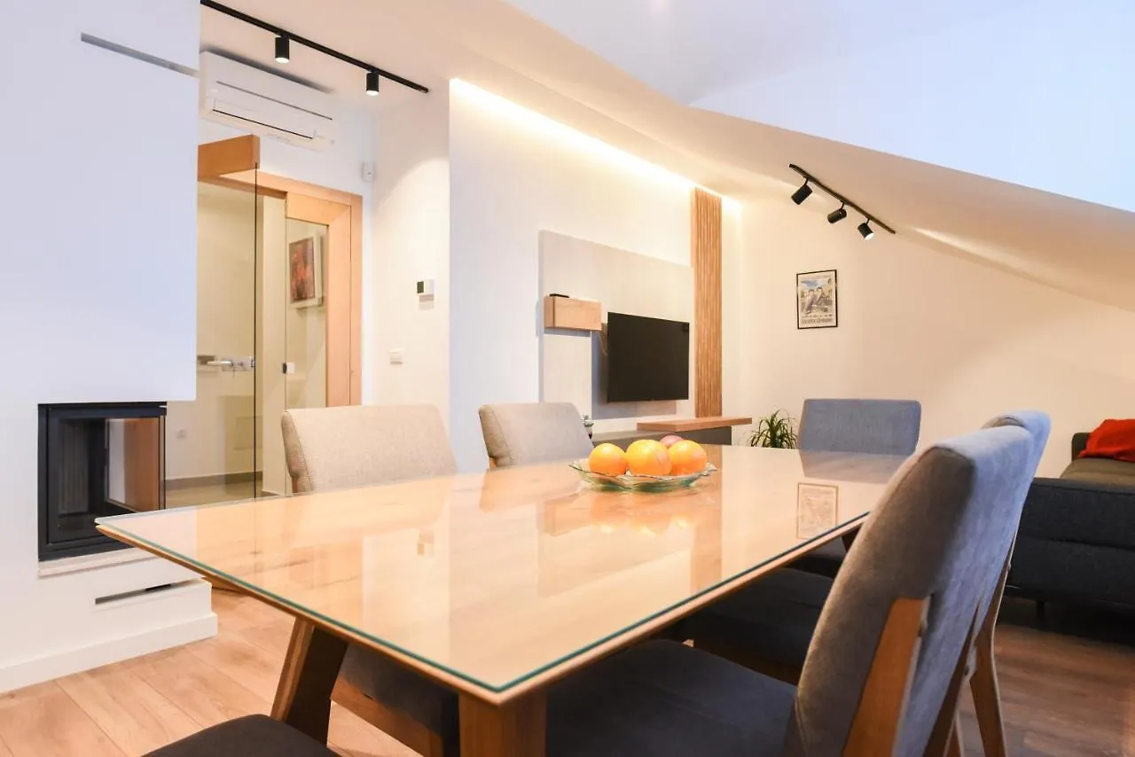 Maritimo Apartment Zadar