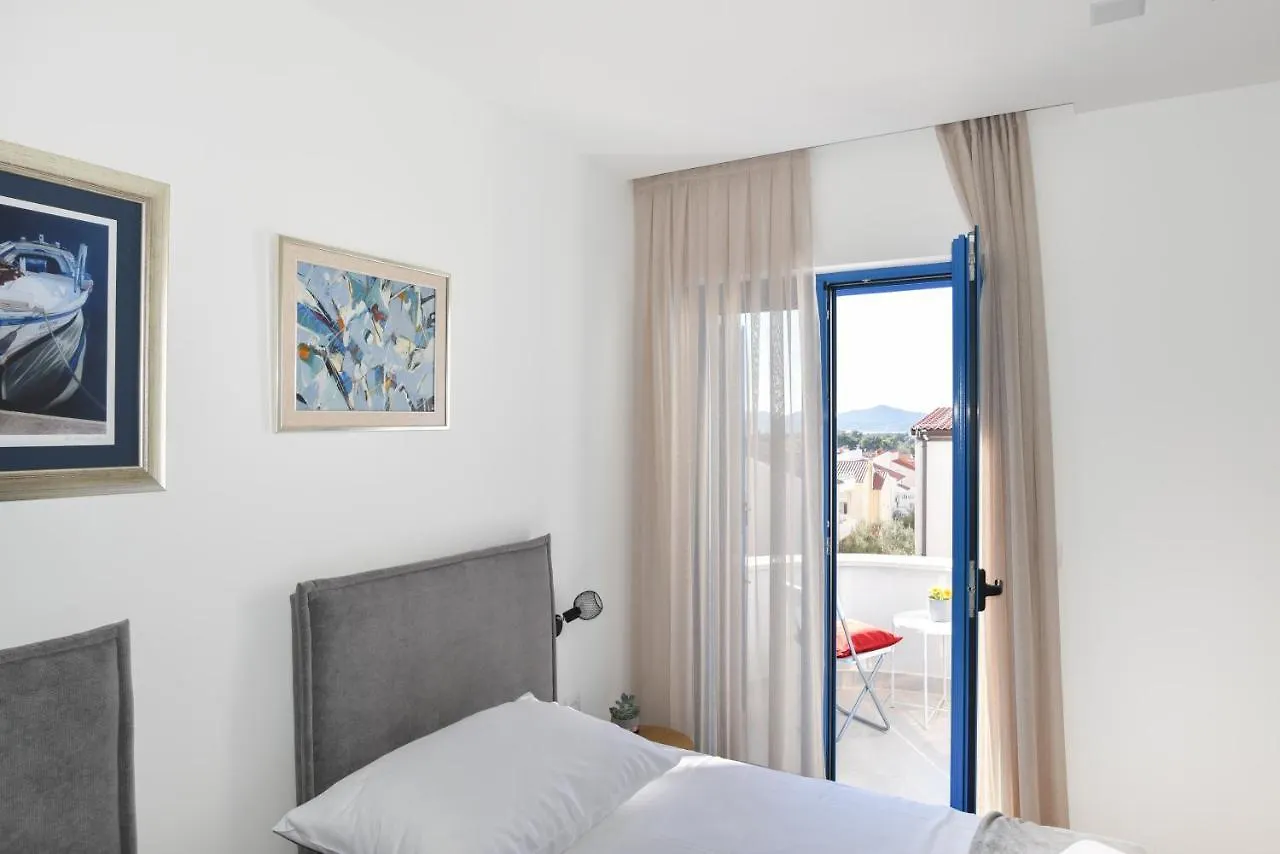 Maritimo Apartment Zadar 0*,